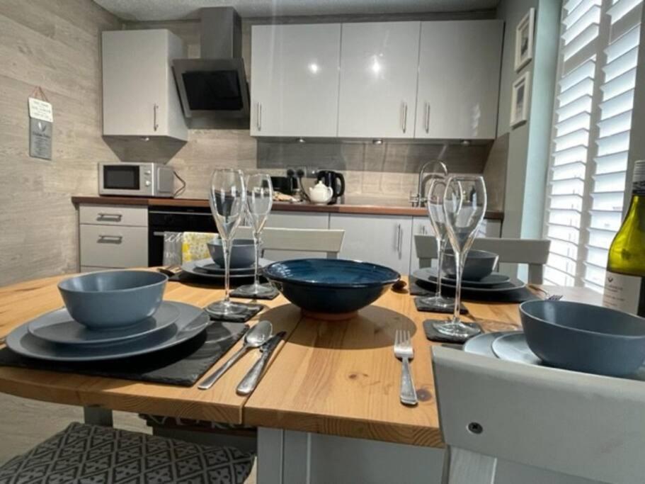 Frankie'S Holiday Lodge Gunnislake Esterno foto