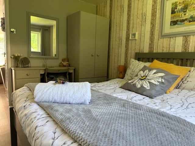 Frankie'S Holiday Lodge Gunnislake Esterno foto